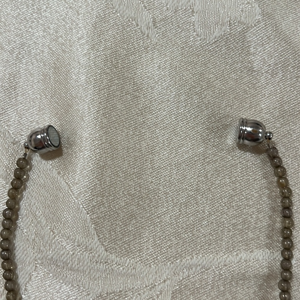 Handmade silver, tan and gold beaded necklace 14in - Picture 5 of 5